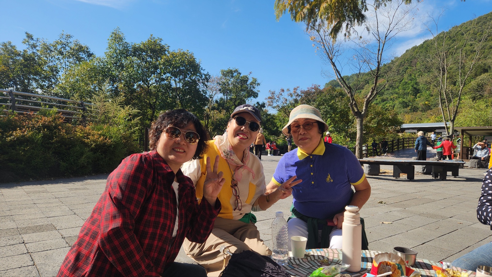 KakaoTalk_20261010_132223007_10.jpg