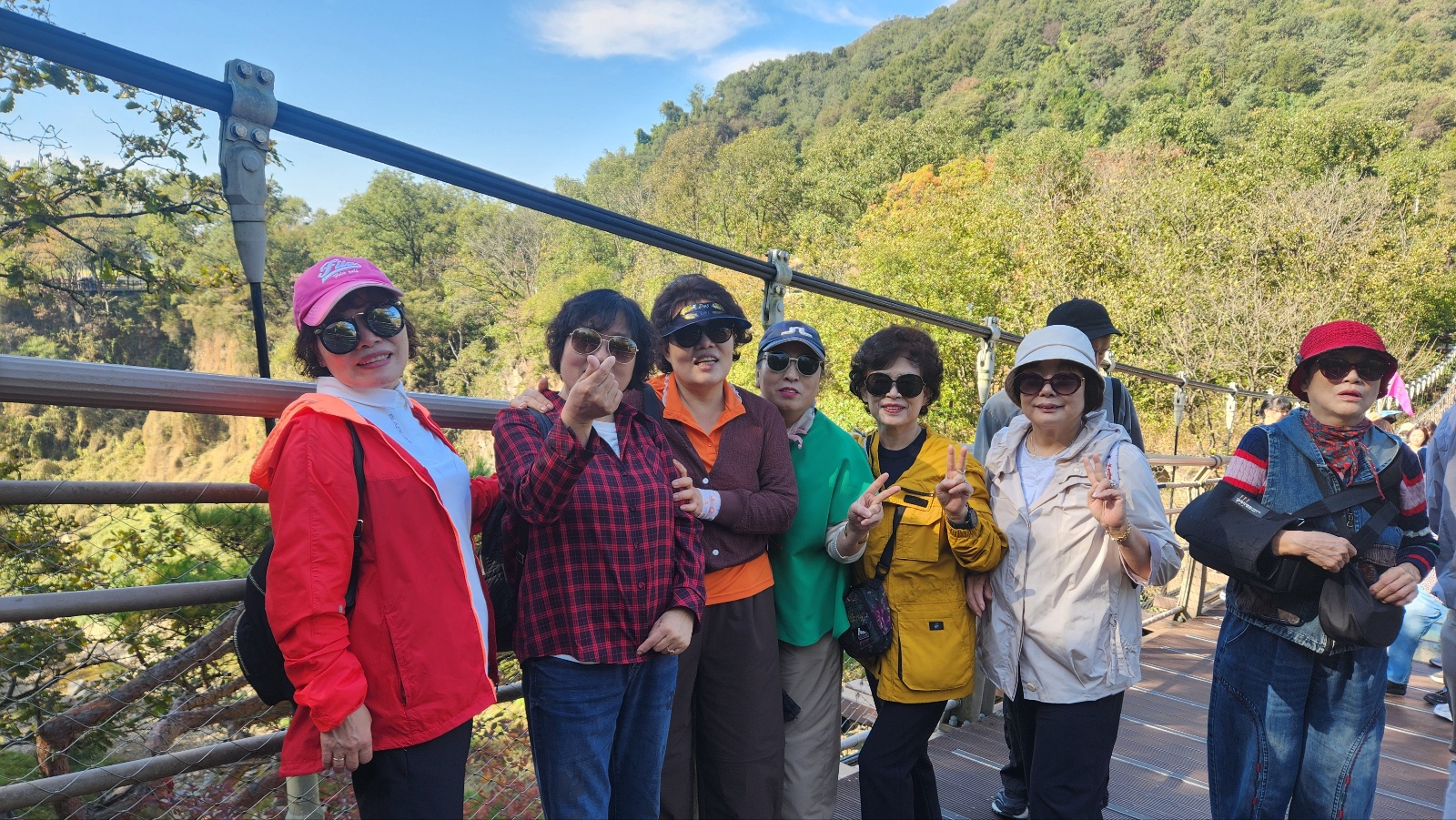 KakaoTalk_20261010_132223007_12.jpg