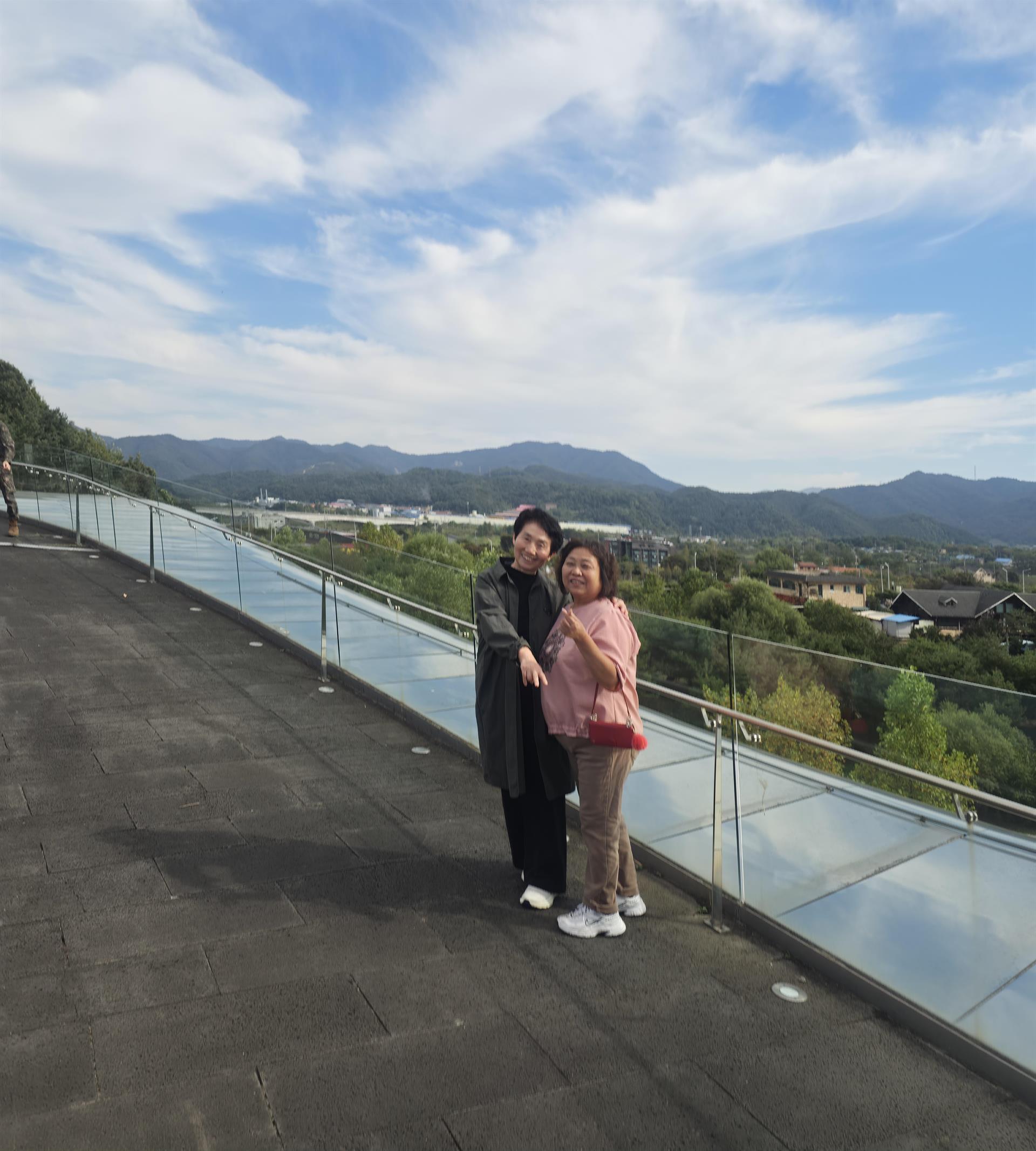 KakaoTalk_20261010_122848018_03.jpg